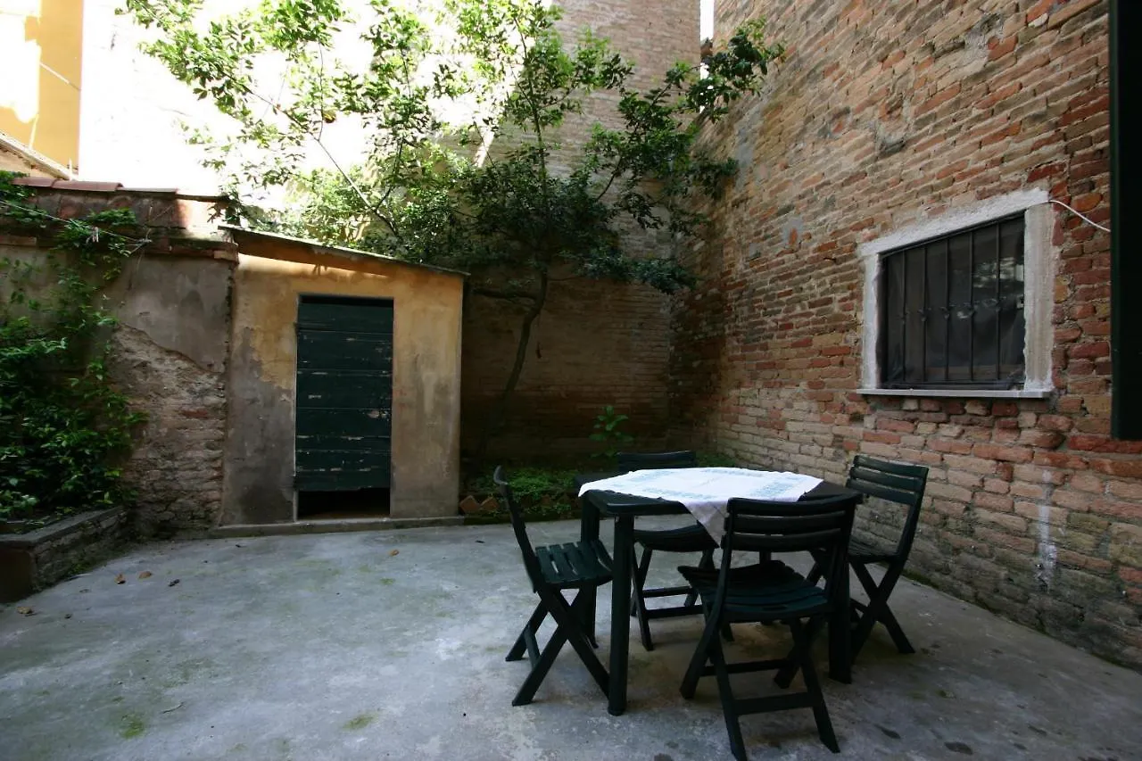 City Apartments Salute-Accademia Venice Italy