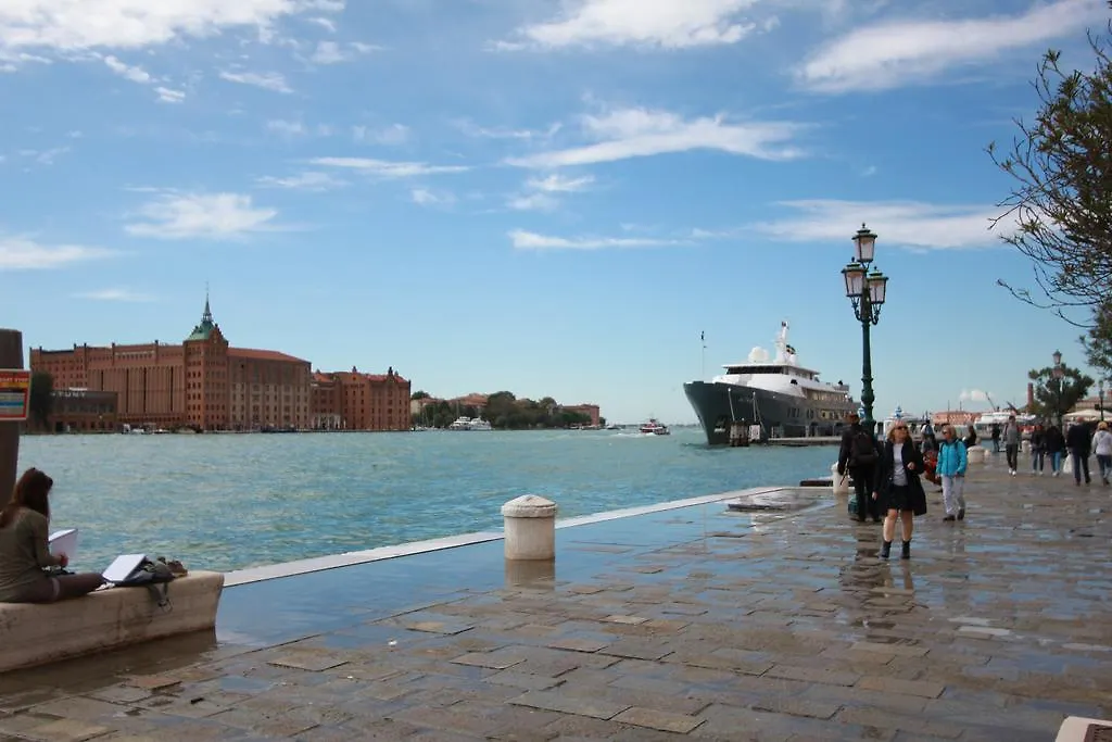 City Apartments Salute-Accademia Venice 0*,